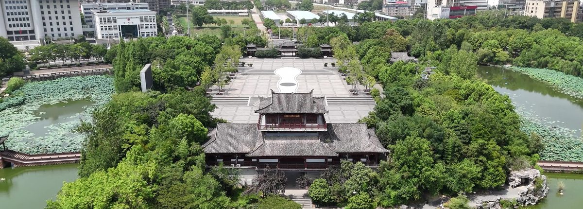 遗爱湖全景
